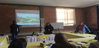 Figura 2. Socialización del sistema Agrocontable con la ELADC. Fuente: Autores